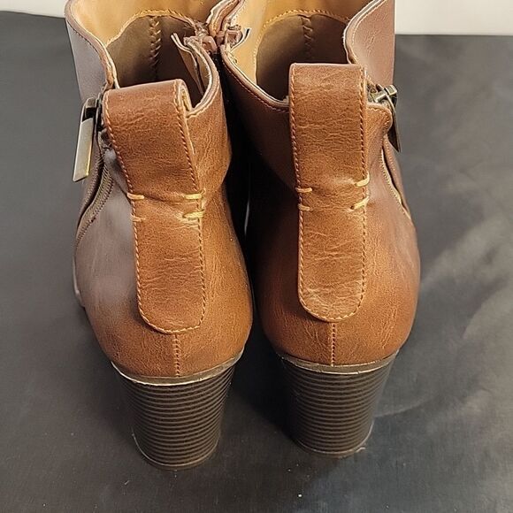 BRAND NEW CHARLOTTE RUSSE TWO SIDE ZIP WOMEN"S ANKLE BOOT - Picture 7 of 14